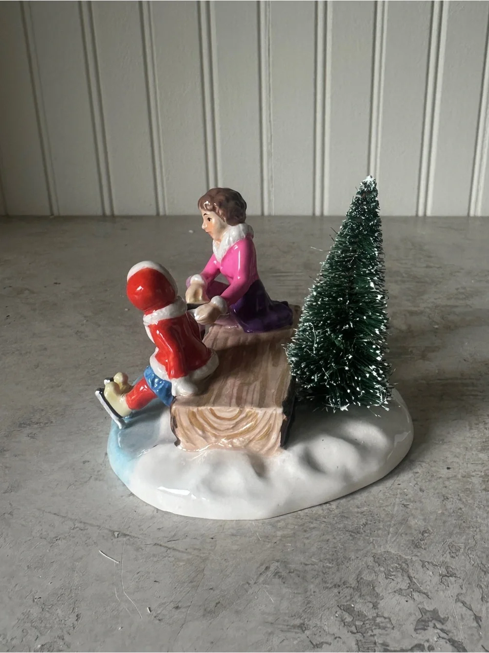 Dept 56 Snow Village Skating Fun 4020225 Christmas Village Accessory w Box 2011